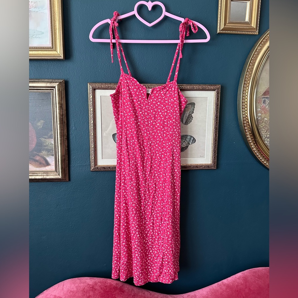 Billabong spaghetti strapped mini dress